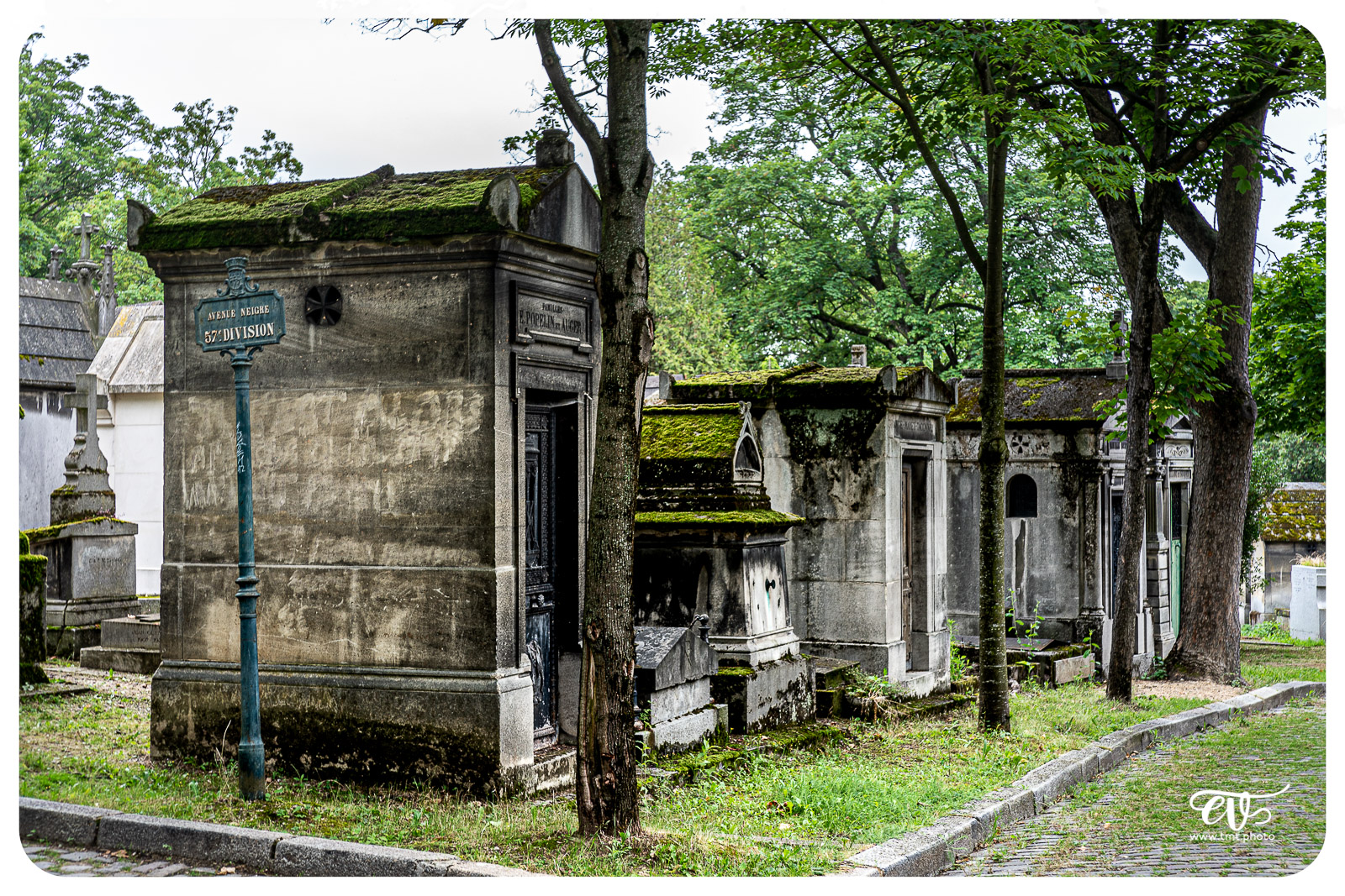 PERE LACHAISE