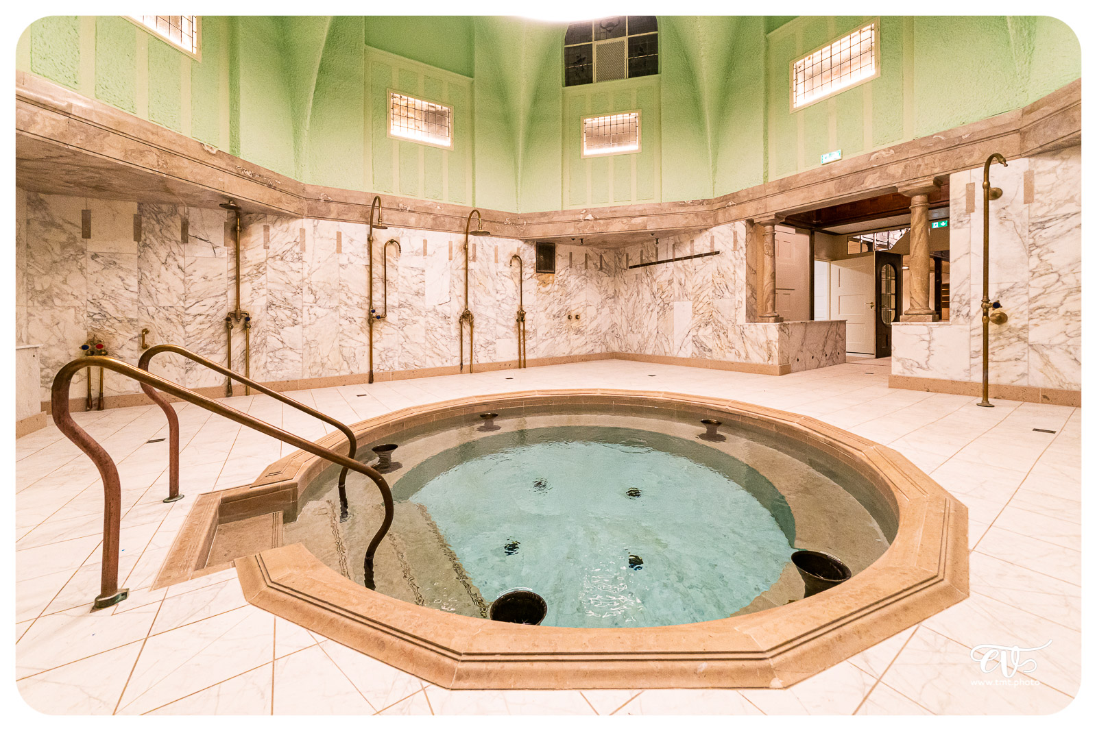 LES(NOUVEAUX) BAINS MUNICIPAUX DE STRASBOURG