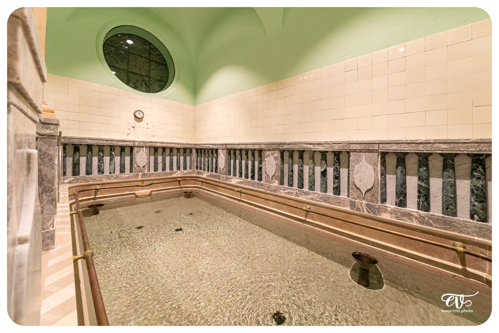 LES(NOUVEAUX) BAINS MUNICIPAUX DE STRASBOURG