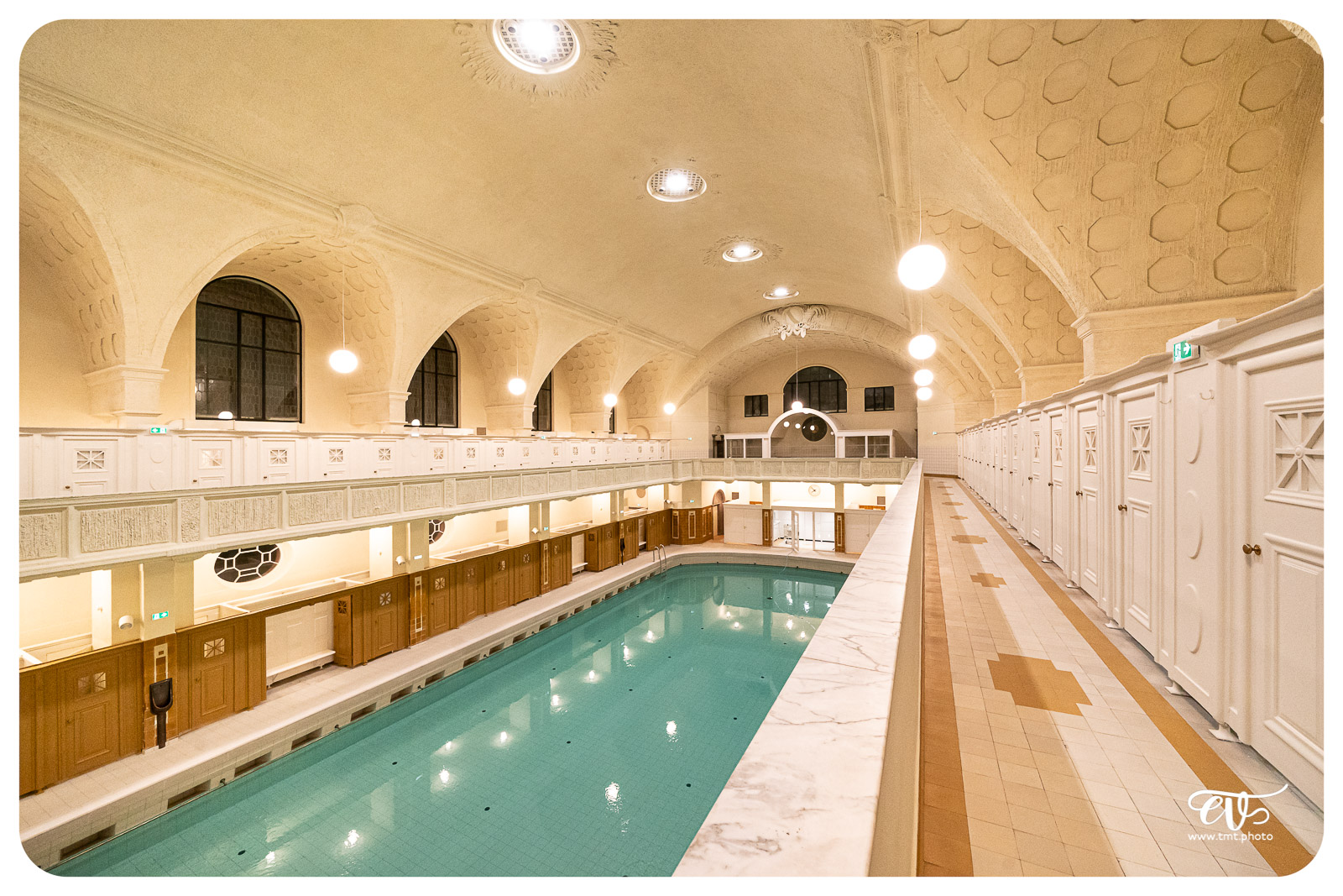 LES(NOUVEAUX) BAINS MUNICIPAUX DE STRASBOURG