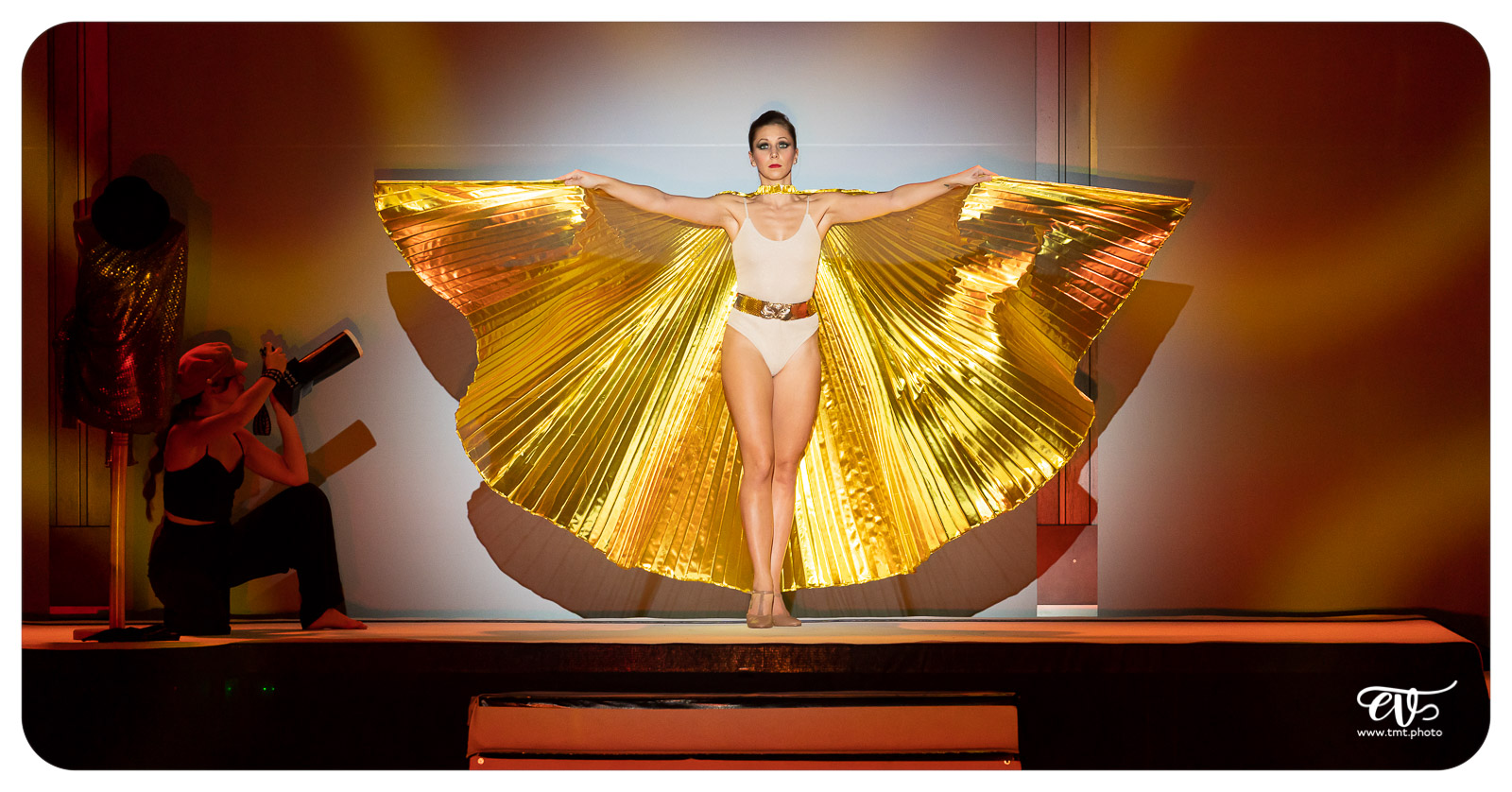 Le bns en mode haute couture 51742416506 o