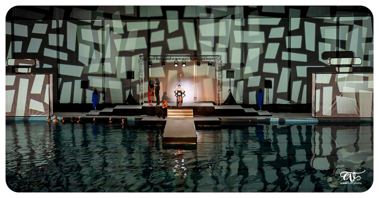 Le bns en mode haute couture 51743056339 o