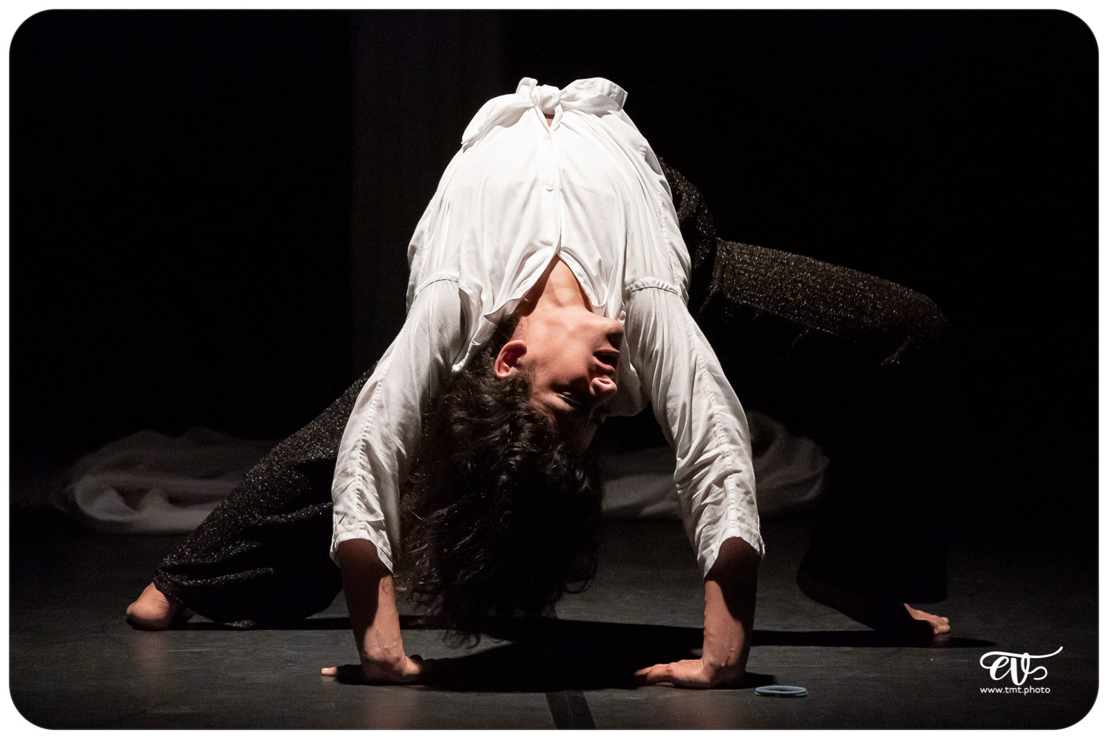 COSMOS (CIE LA MAIN DE L'HOMME)