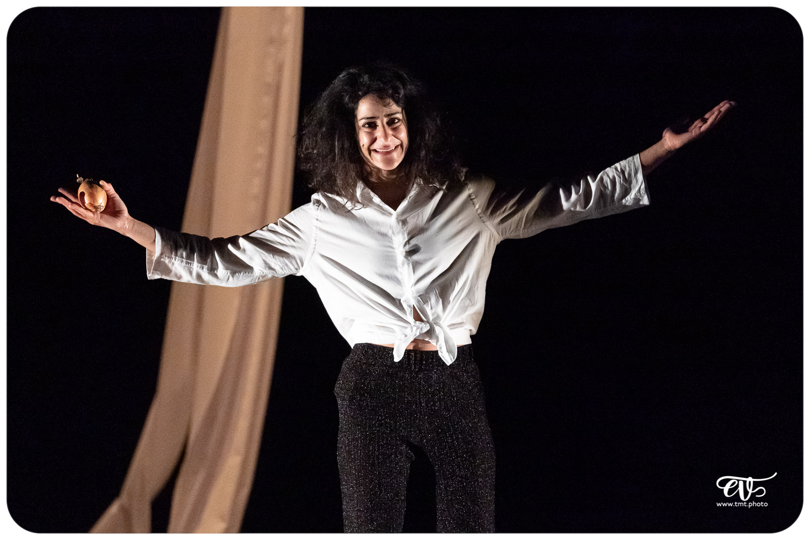 COSMOS (CIE LA MAIN DE L'HOMME)