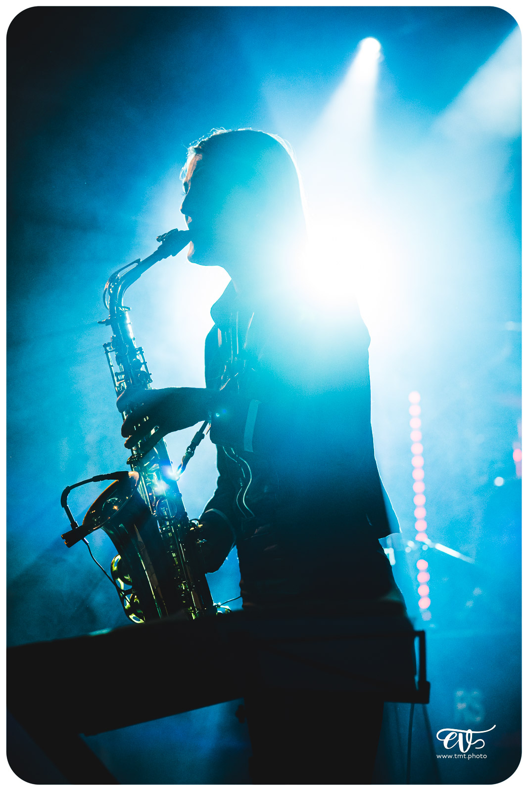 IL SUFFIRA... D'UNE SCENE