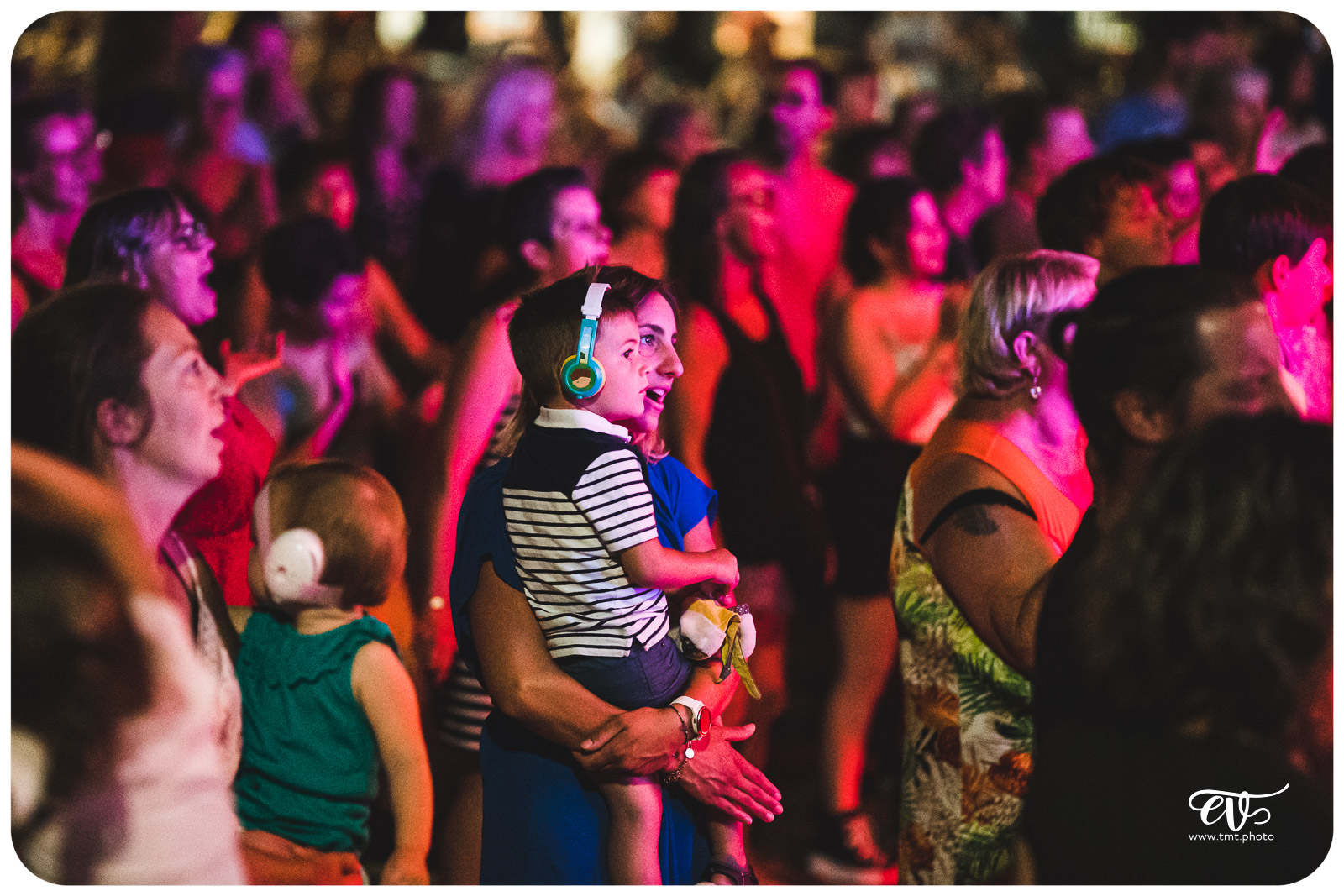 IL SUFFIRA... D'UNE SCENE