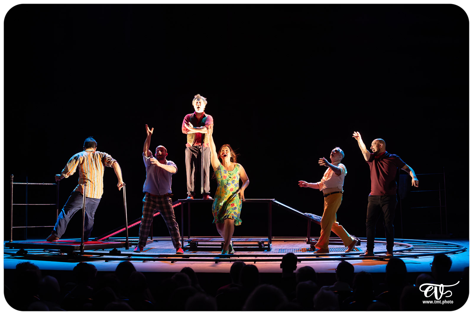 ANGÈLE (CARTOUN SARDINES THEATRE)