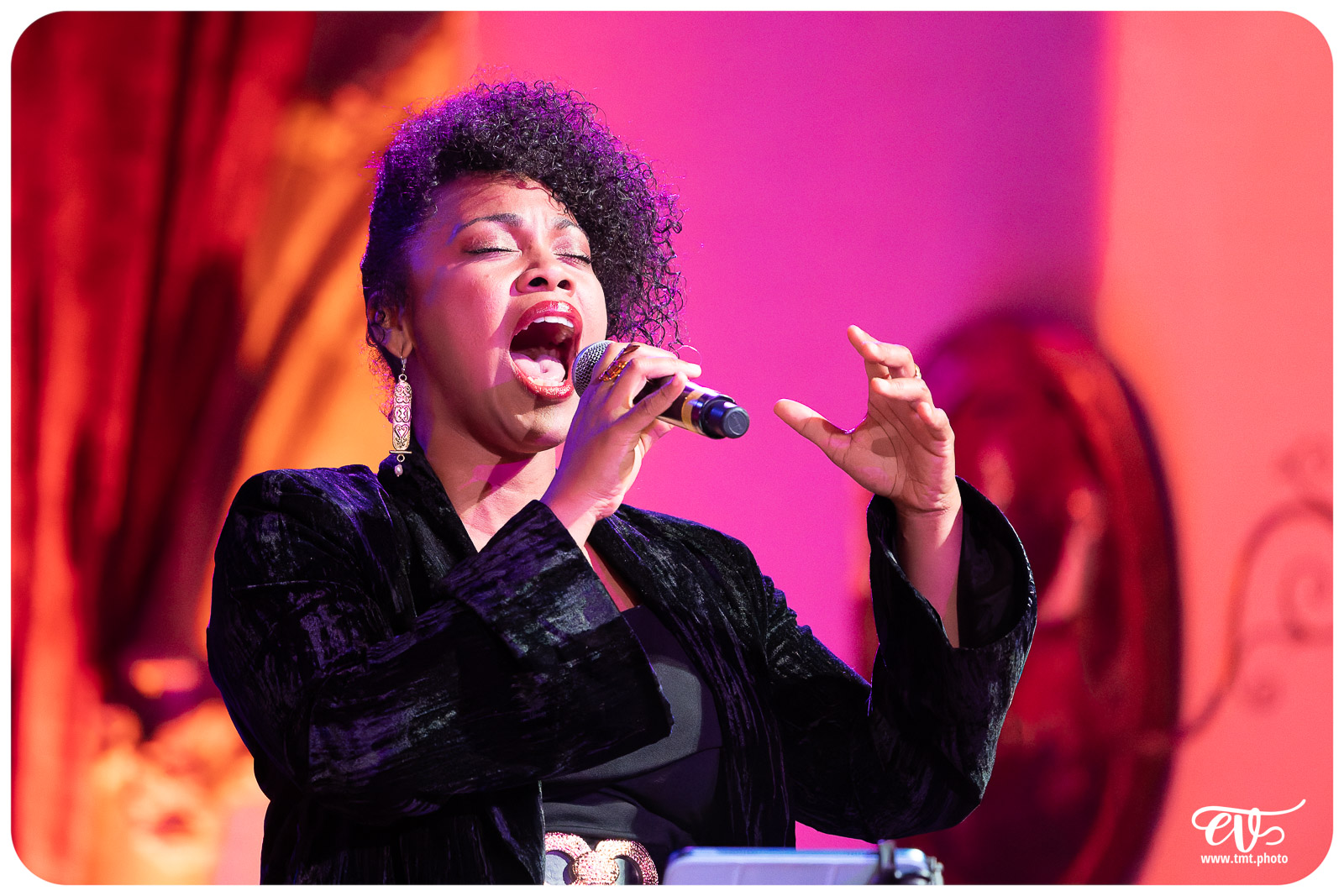 SÉLIA SETODZO & GRÉGORY OTT : NINA SIMONE L'ECORCHEE VIVE